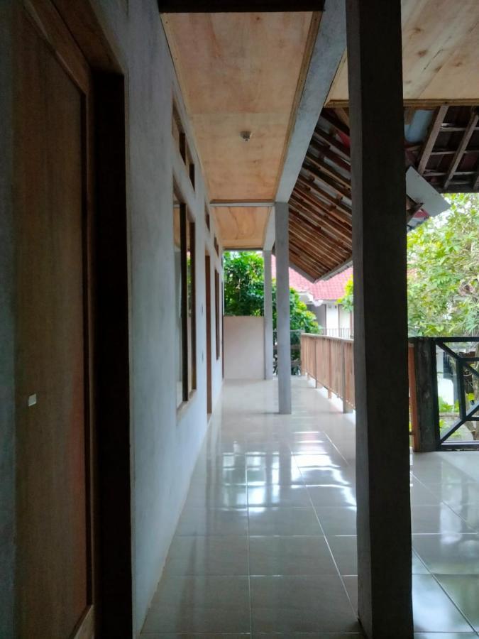 Lilypad Guest House Kuta  Exterior photo